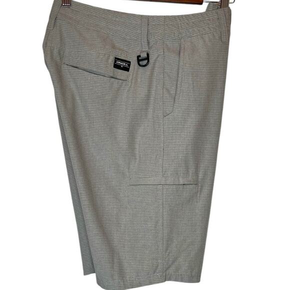 O'NEILL 11" Crossover Hybrid Shorts in Gray Men's 30" Waist - Picture 1 of 12